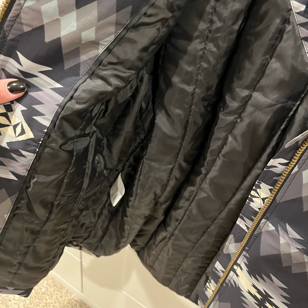 Pendleton Winter Jacket - Worn 3 Times - image 4